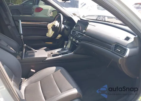 2022 Honda Accord Sport z USA, uszkodzony, nr VIN 1HGCV1F30NA006115